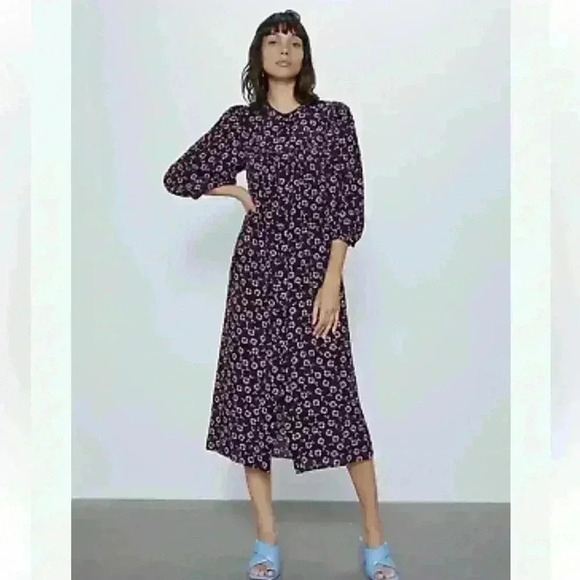 Zara Dresses & Skirts - Sold Out Zara Floral Midi